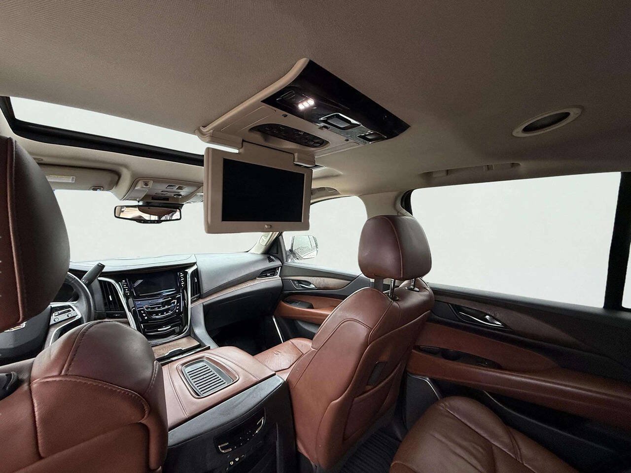 Used 2016 Cadillac Escalade Premium AWD/4WD image 23