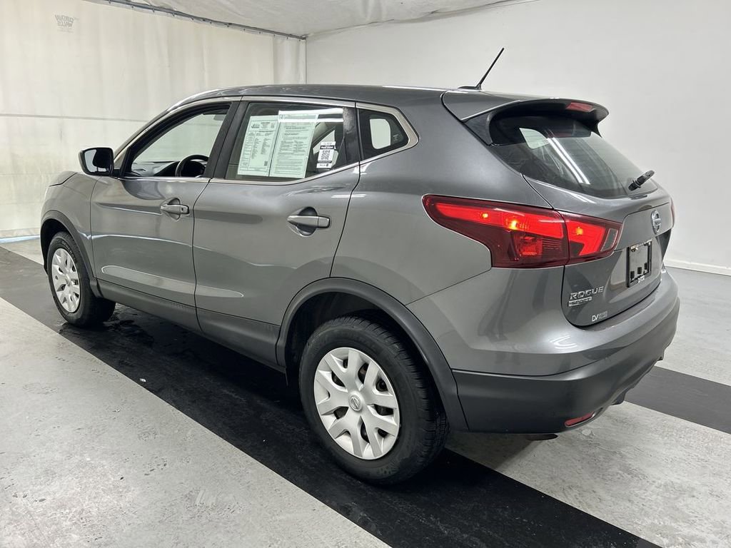 Used 2018 Nissan Rogue Sport S AWD/4WD image 7