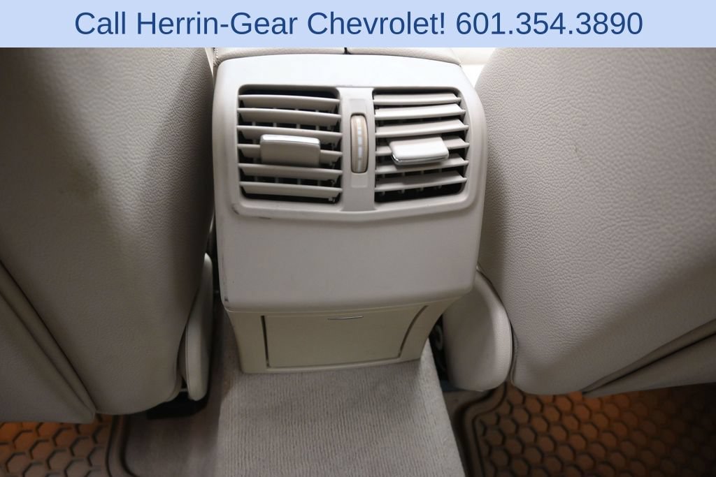 Used 2015 Mercedes-Benz E 350 Sedan image 18