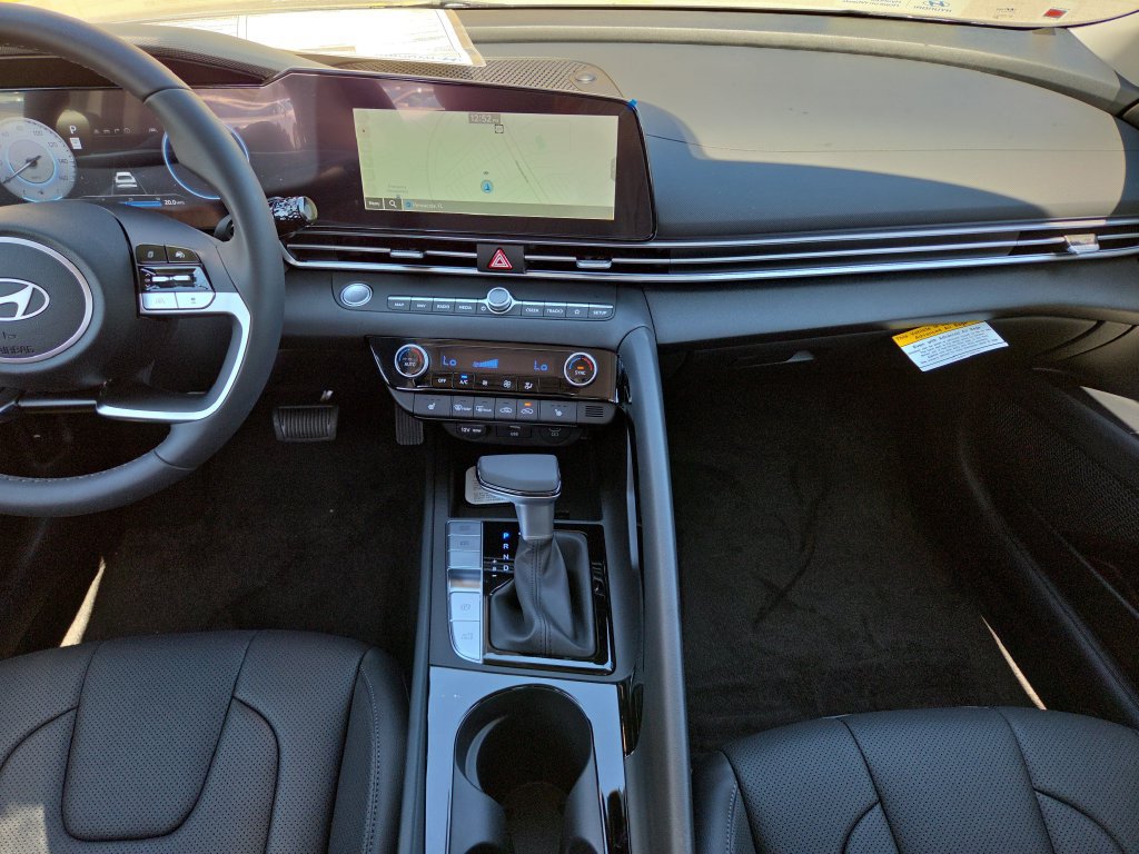 New 2026 Hyundai Elantra Limited FWD image 15