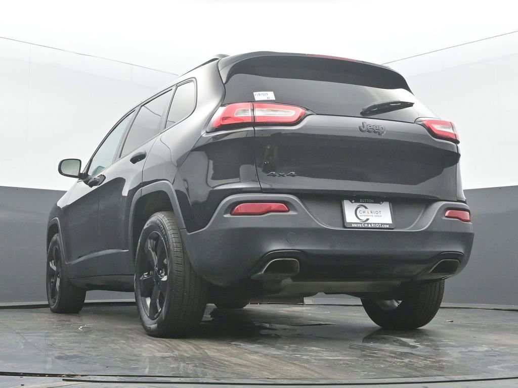 Used 2017 Jeep Cherokee Altitude image 48