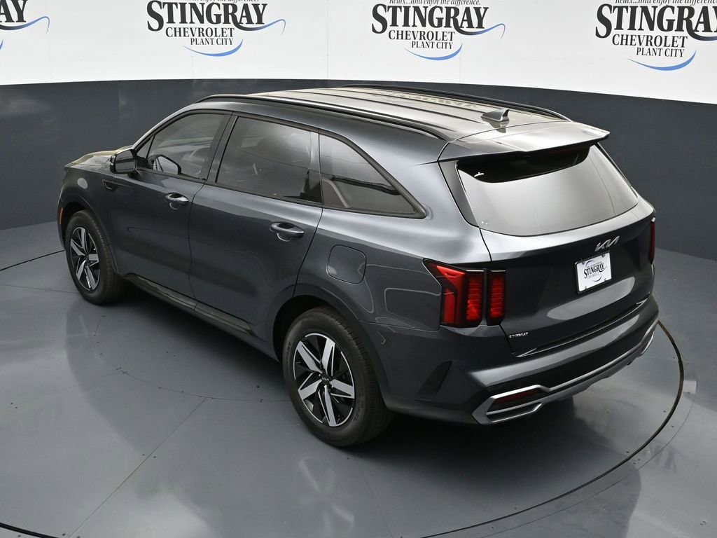 Used 2023 Kia Sorento EX image 13