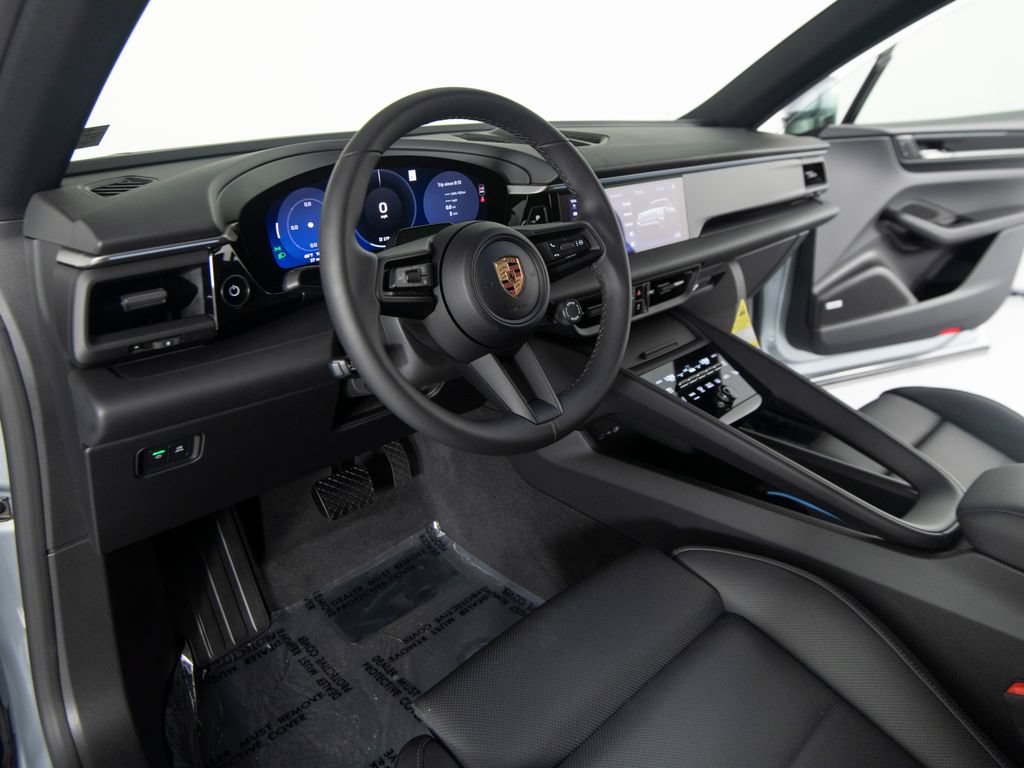 New 2026 Porsche Macan 4 Electric AWD/4WD image 15