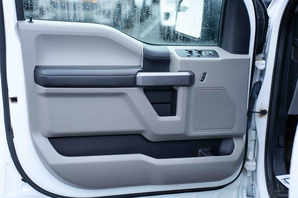 Used 2020 Ford F150 XLT w/ Trailer Tow Package image 12