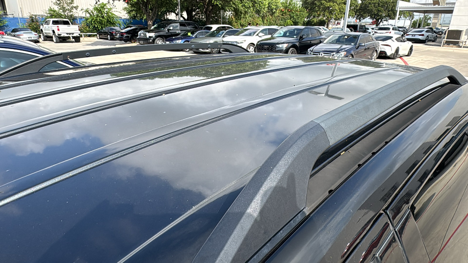 Used 2013 Lincoln MKX FWD image 6