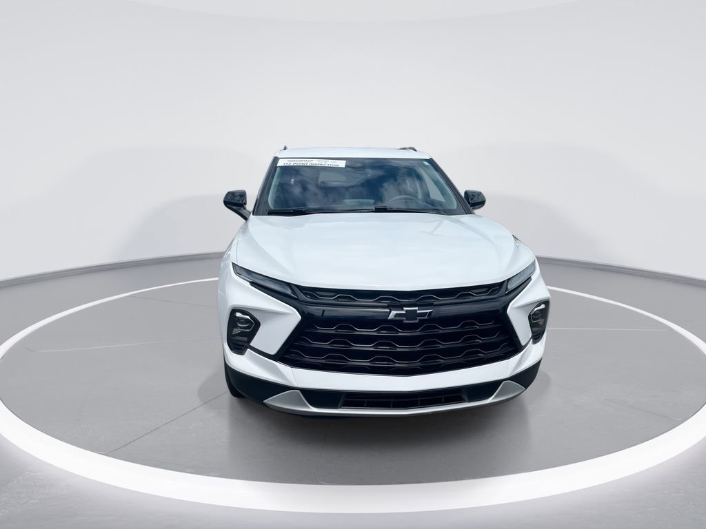 Used 2023 Chevrolet Blazer LT w/ Convenience Package AWD/4WD image 3