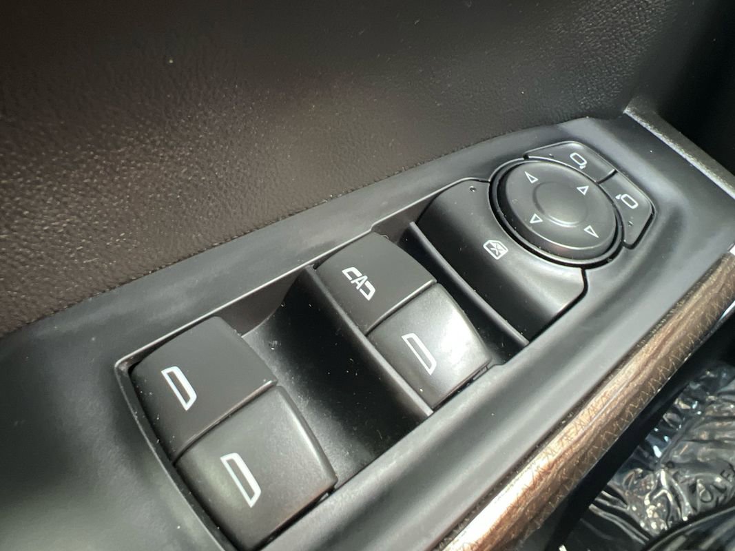 Used 2022 Chevrolet Silverado 1500 LT image 15