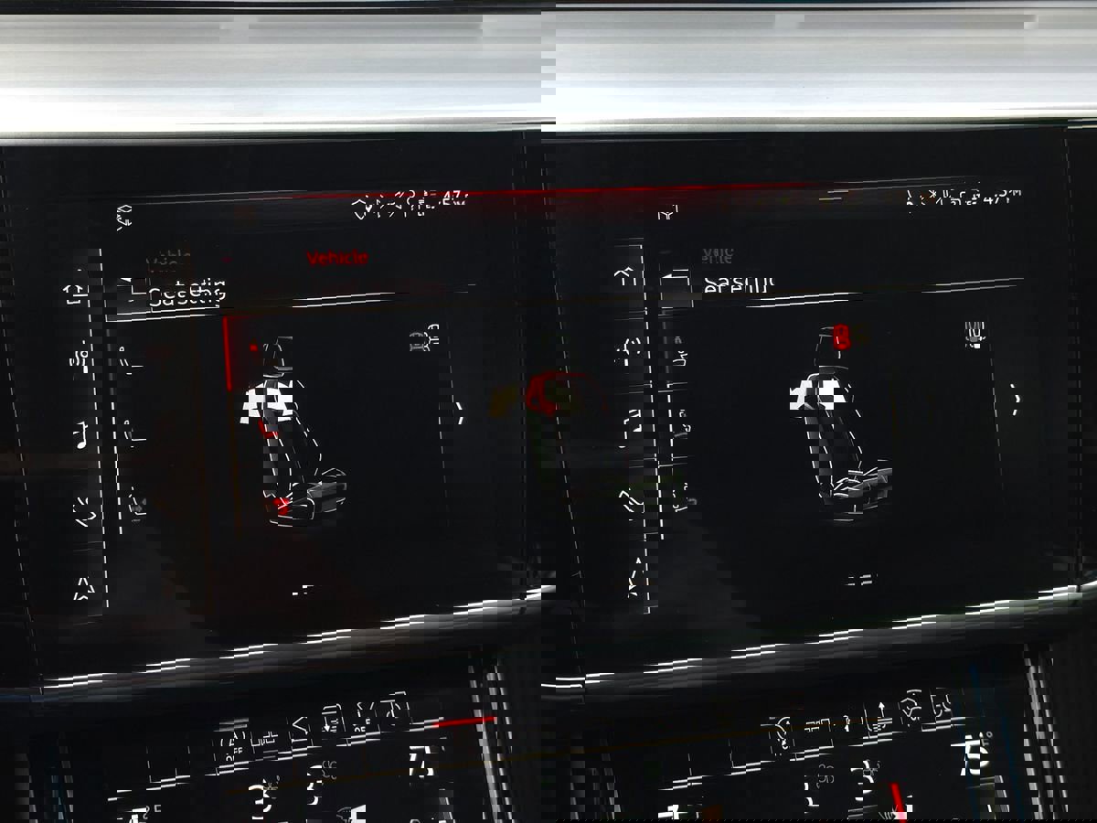 Used 2021 Audi A8 L 3.0T w/ Executive Plus Package image 41