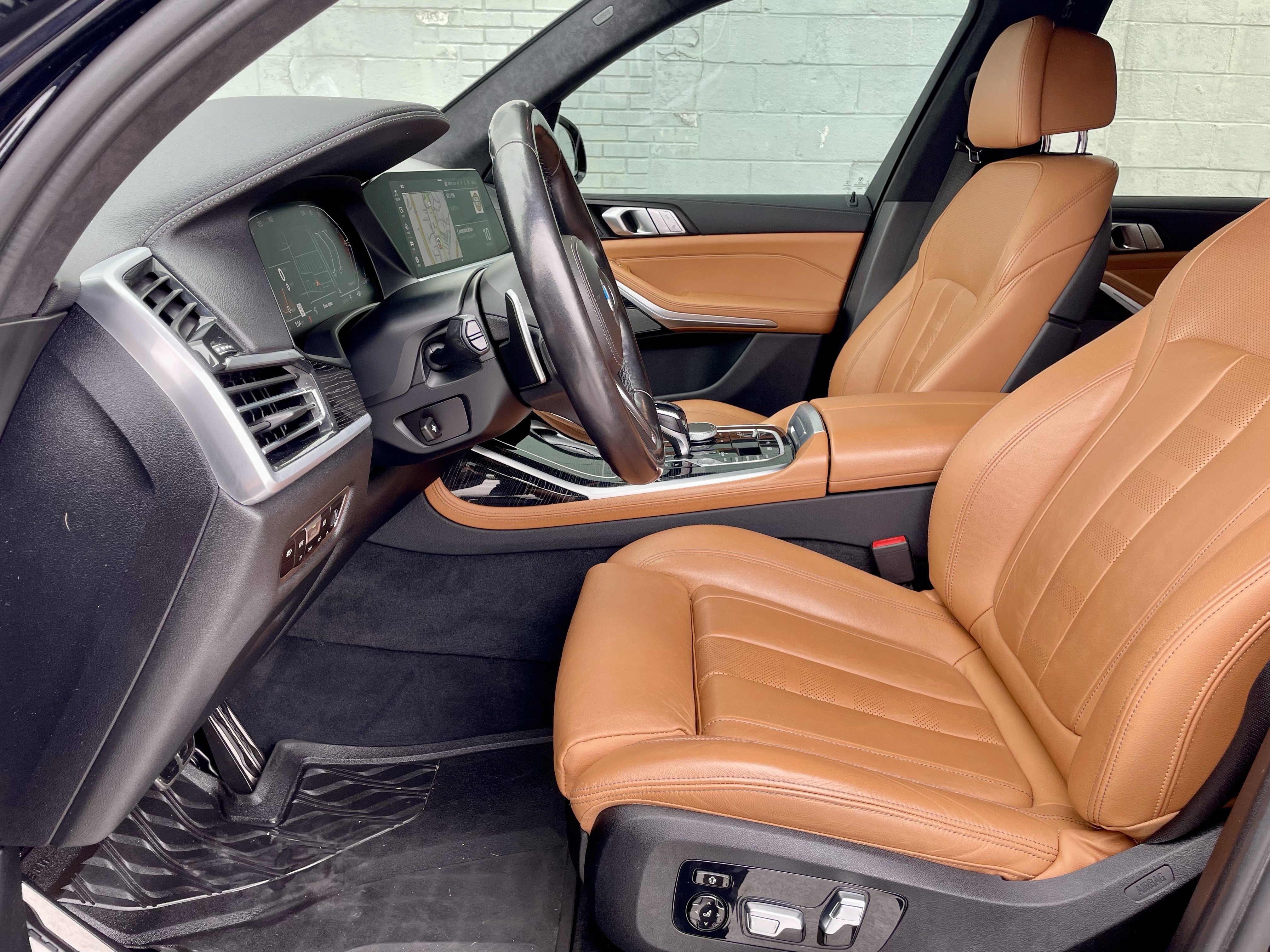 Used 2021 BMW X7 xDrive40i w/ M Sport Package image 14