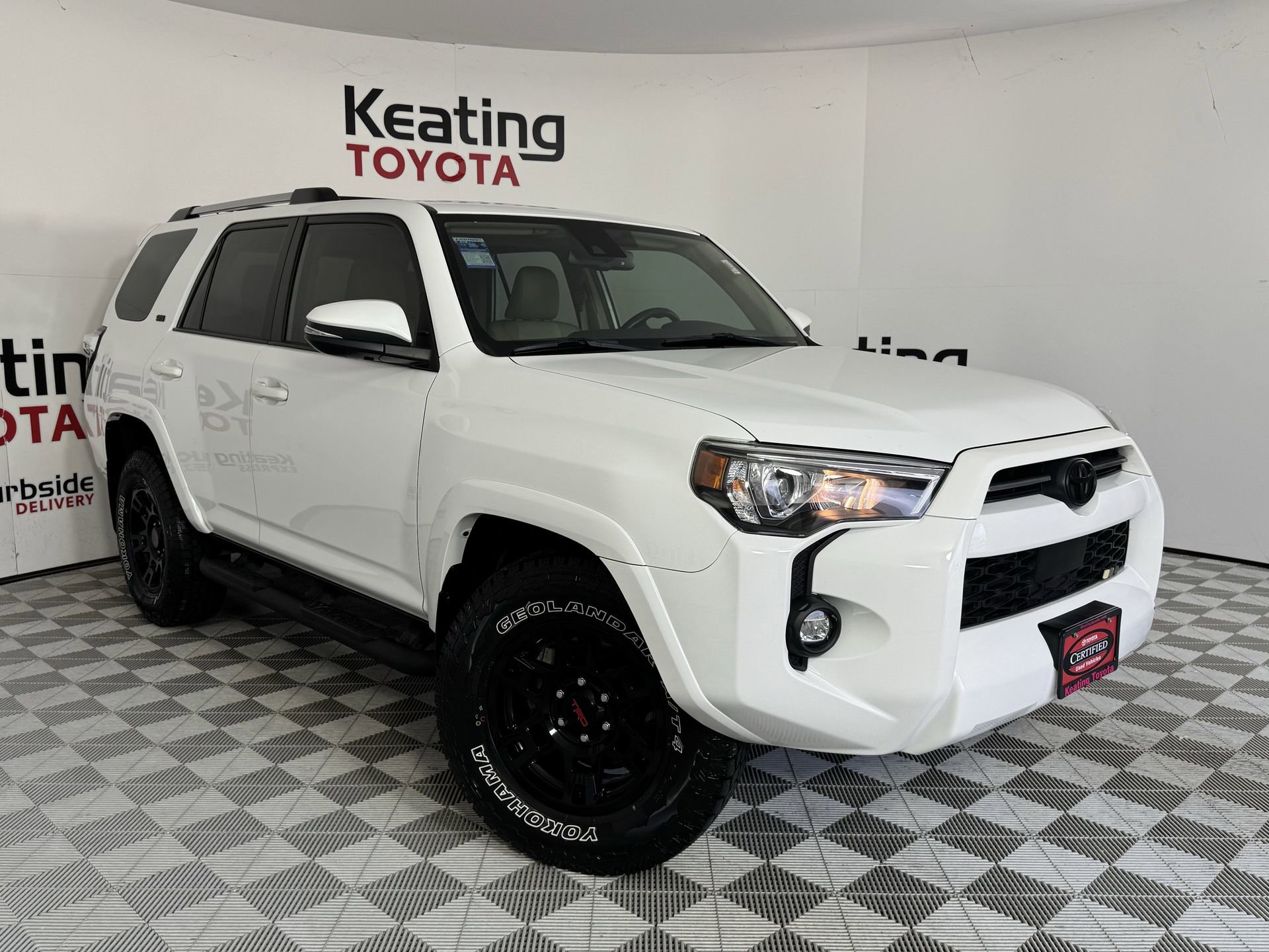 Certified 2023 Toyota 4Runner SR5 Premium w/ Moonroof Package RWD image 3