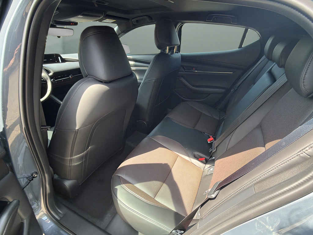 New 2026 MAZDA MAZDA3 2.5 S Hatchback w/ Premium Pkg FWD image 27
