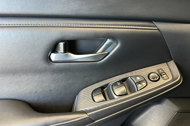 Used 2024 Nissan Sentra SV FWD image 12
