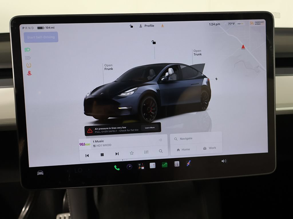 Used 2024 Tesla Model Y Performance AWD/4WD image 39