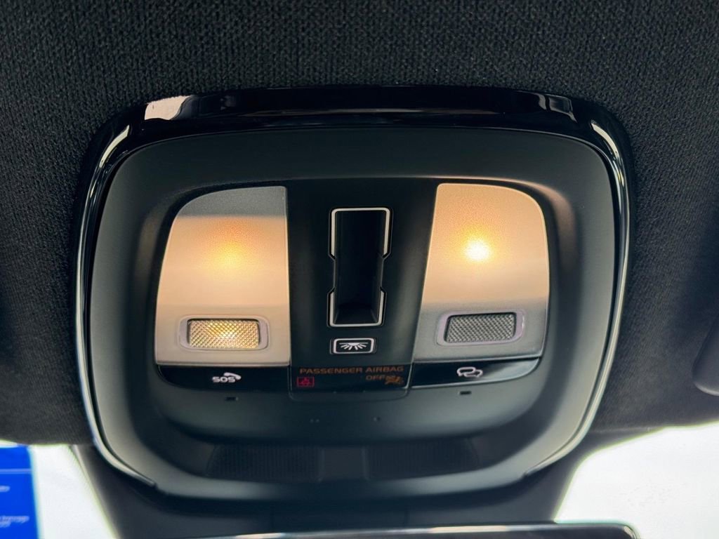 New 2026 Volvo XC40 B5 Ultra w/ Climate Package AWD/4WD image 14
