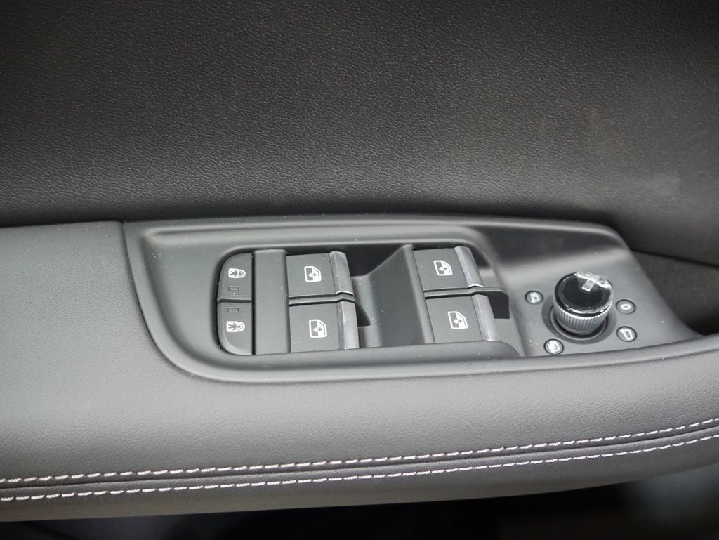 New 2026 Audi Q8 Premium Plus image 17