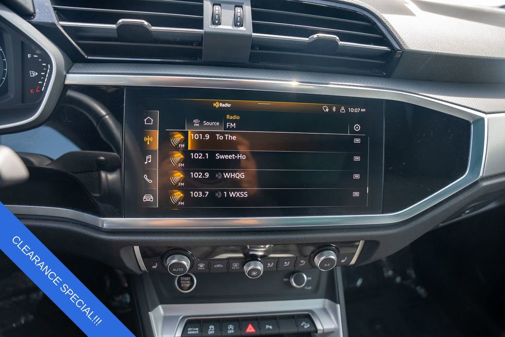 Used 2024 Audi Q3 2.0T Premium image 27