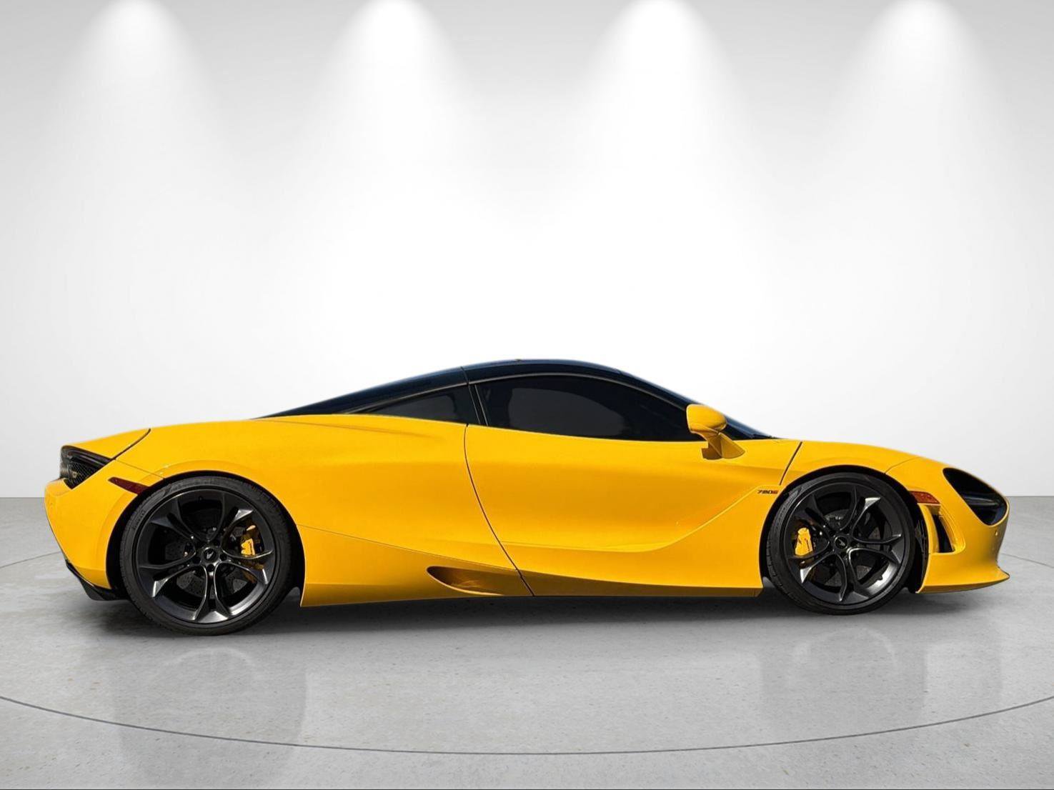 Used 2019 McLaren 720S RWD image 6