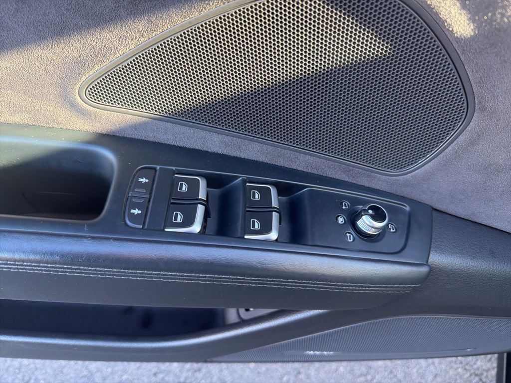 Used 2017 Audi A8 L 3.0T w/ Executive Package image 13