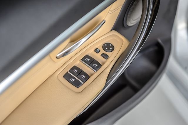 Used 2017 BMW 340i xDrive Sedan image 53