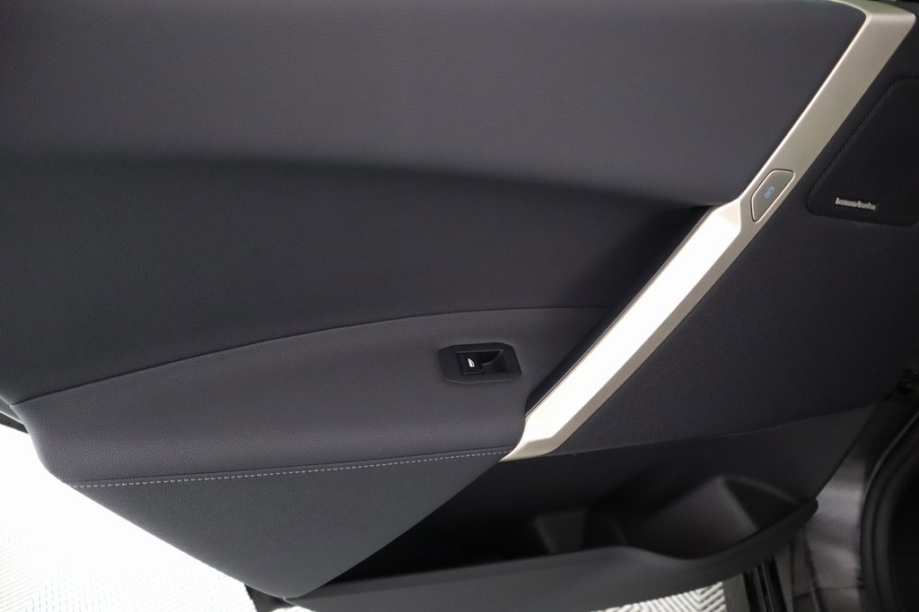 New 2025 BMW iX xDrive50 w/ Premium Package image 18