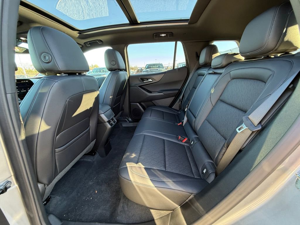 New 2026 Chevrolet Equinox LT w/ Convenience Package II FWD image 22