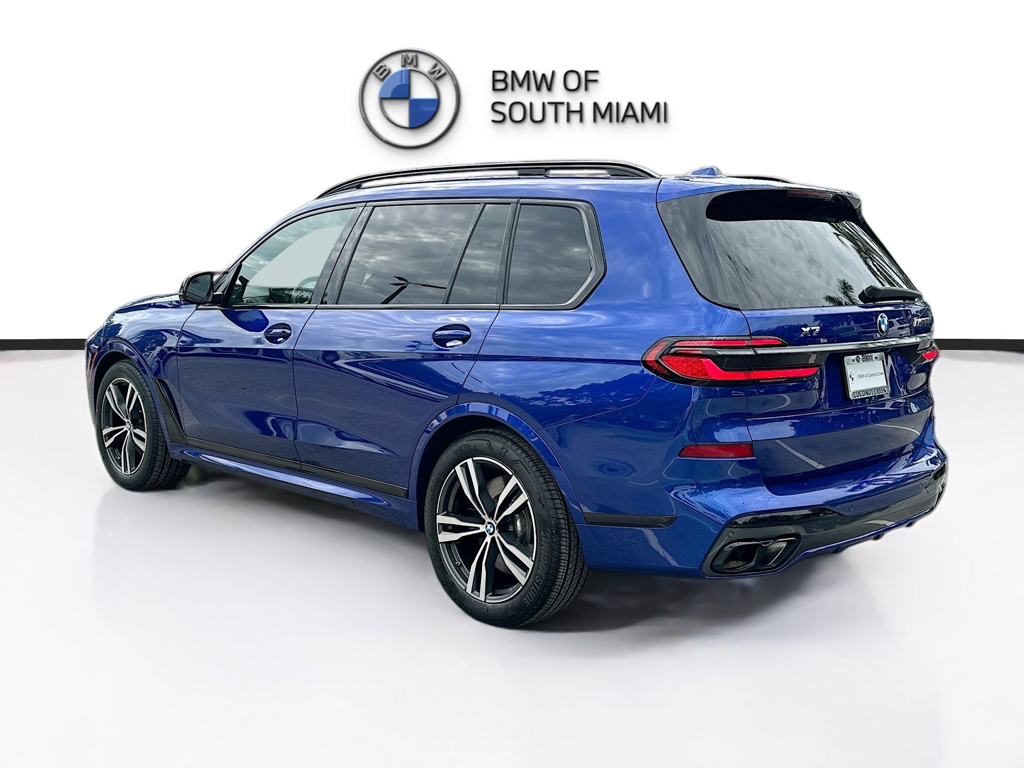 Certified 2024 BMW X7 M60i w/ M Sport Professional Package image 5