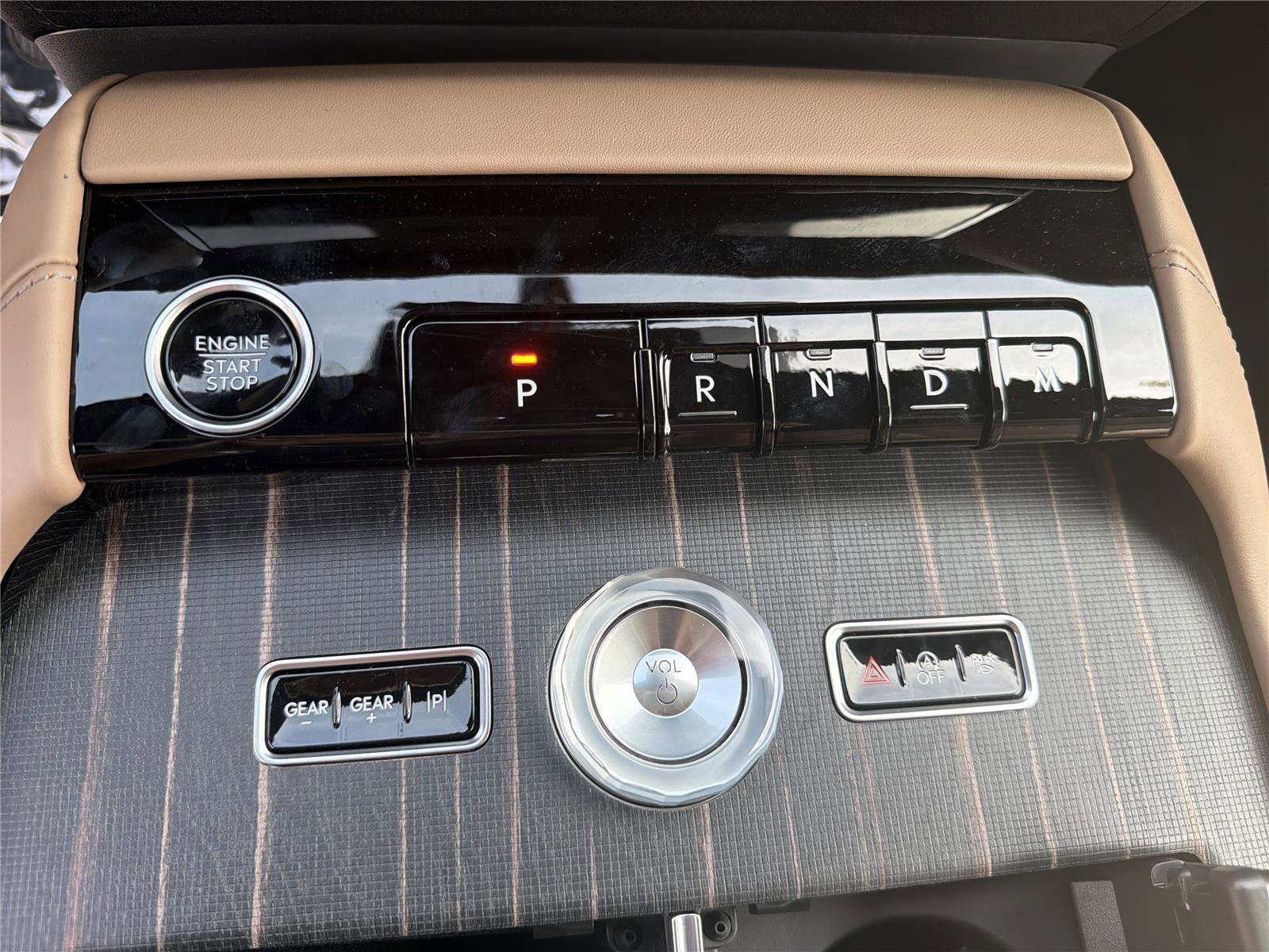 New 2026 Lincoln Navigator L Black Label AWD/4WD image 20