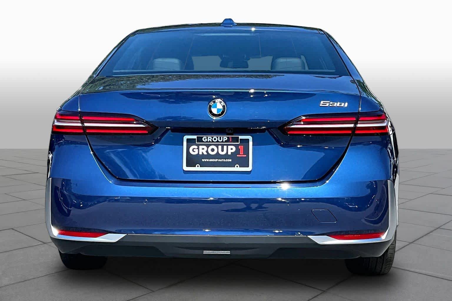 Used 2026 BMW 530i RWD image 5