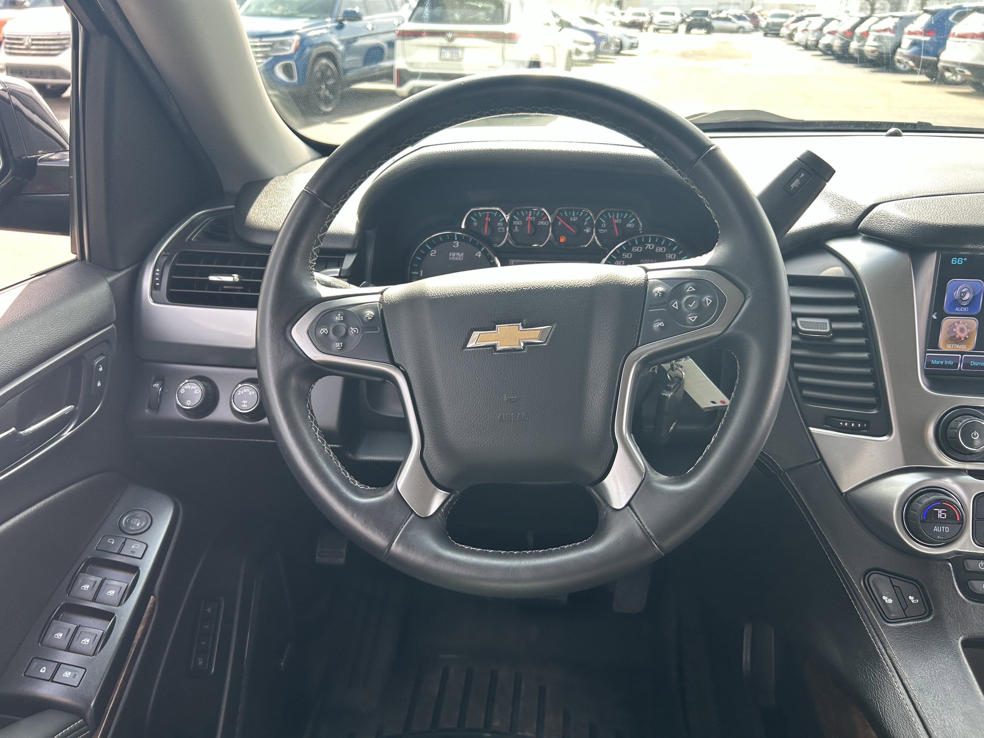 Used 2017 Chevrolet Suburban LT image 10