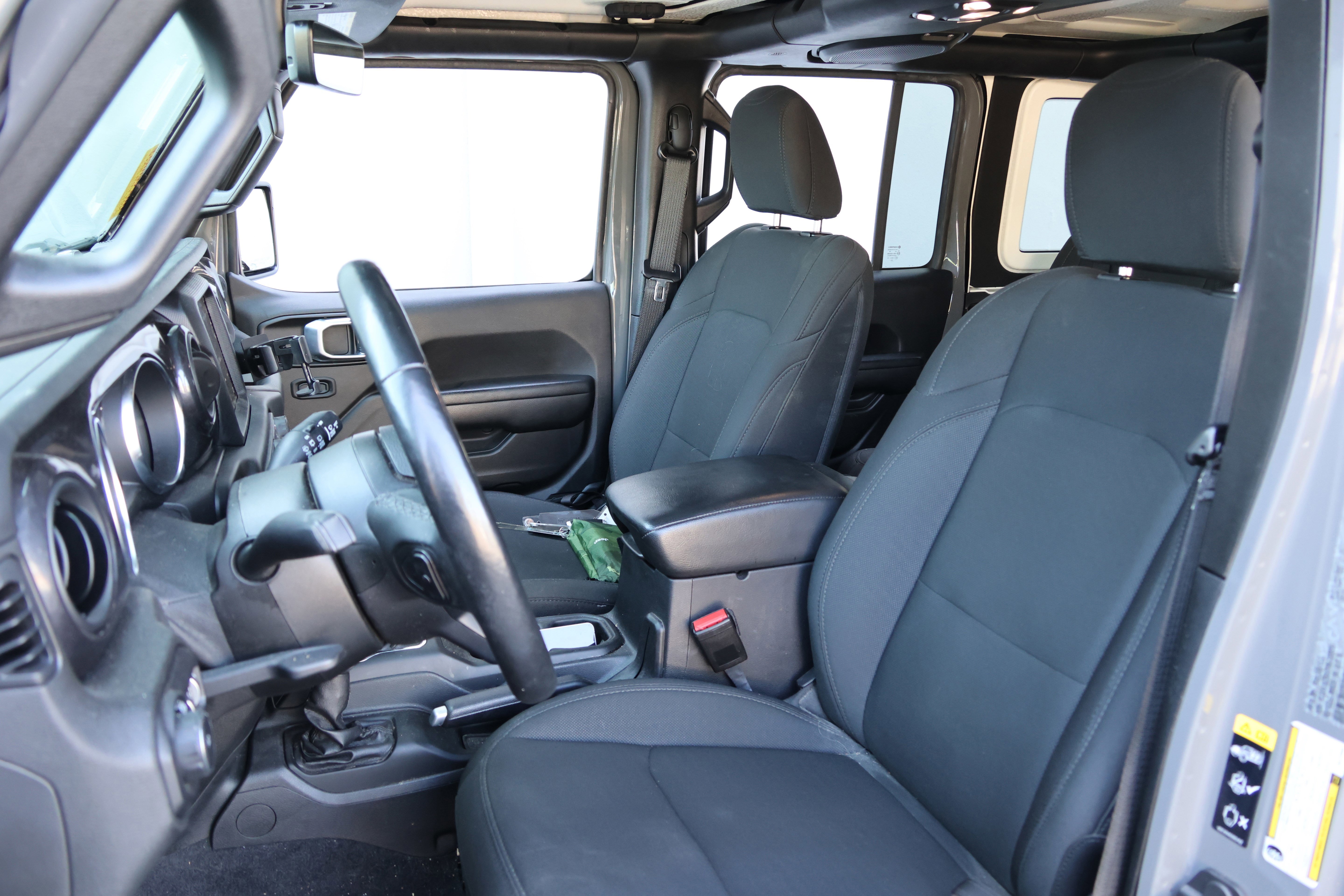 Used 2021 Jeep Wrangler Unlimited Sport image 31