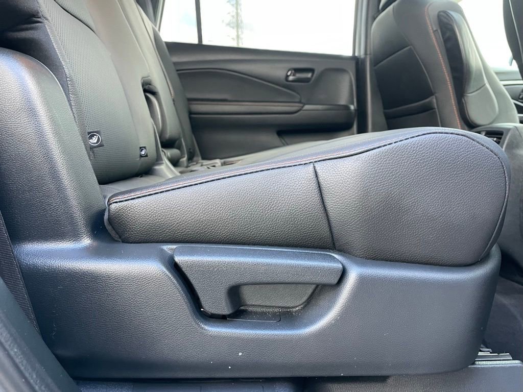 Certified 2023 Honda Passport TrailSport image 34