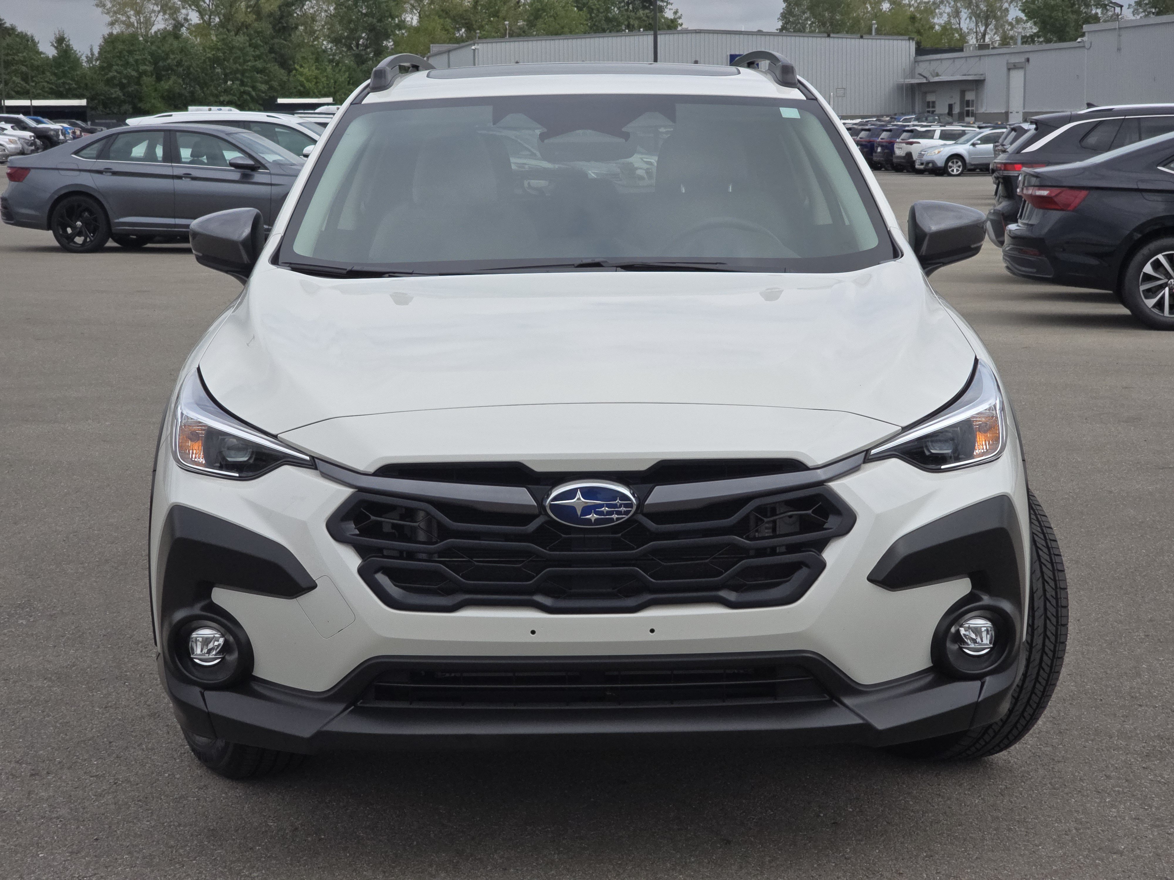Used 2024 Subaru Crosstrek 2.0i Premium AWD/4WD image 2
