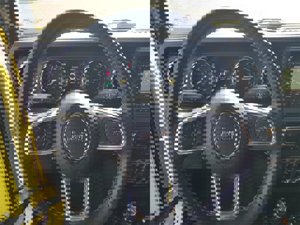 Used 2022 Jeep Wrangler Unlimited Sahara image 10