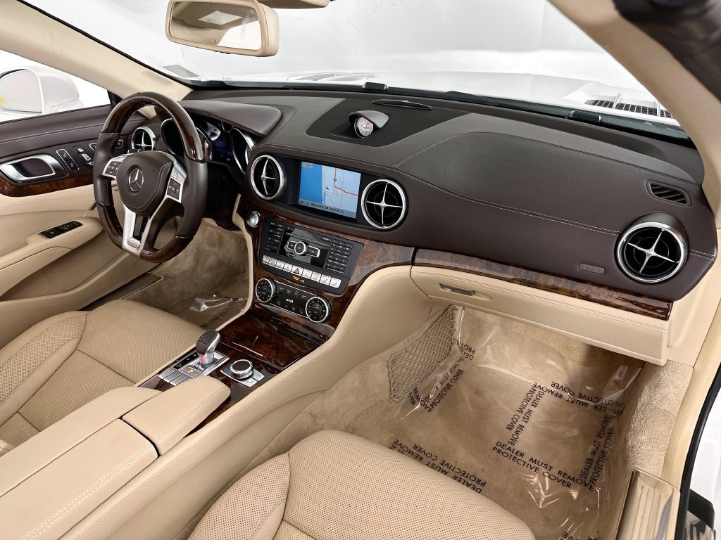 Used 2015 Mercedes-Benz SL 400 image 26