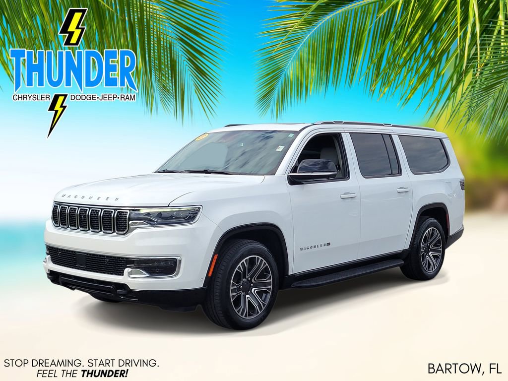 Used 2023 Jeep Wagoneer L 4WD w/ Premium Group I image 2