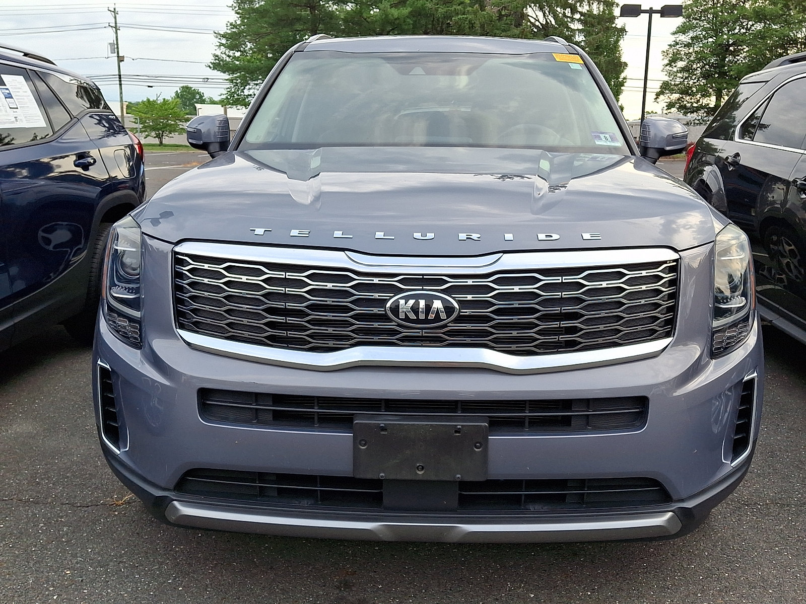 Used 2020 Kia Telluride EX AWD/4WD image 3