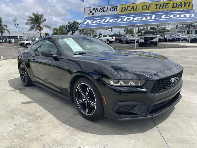 Used 2024 Ford Mustang Coupe RWD image 2