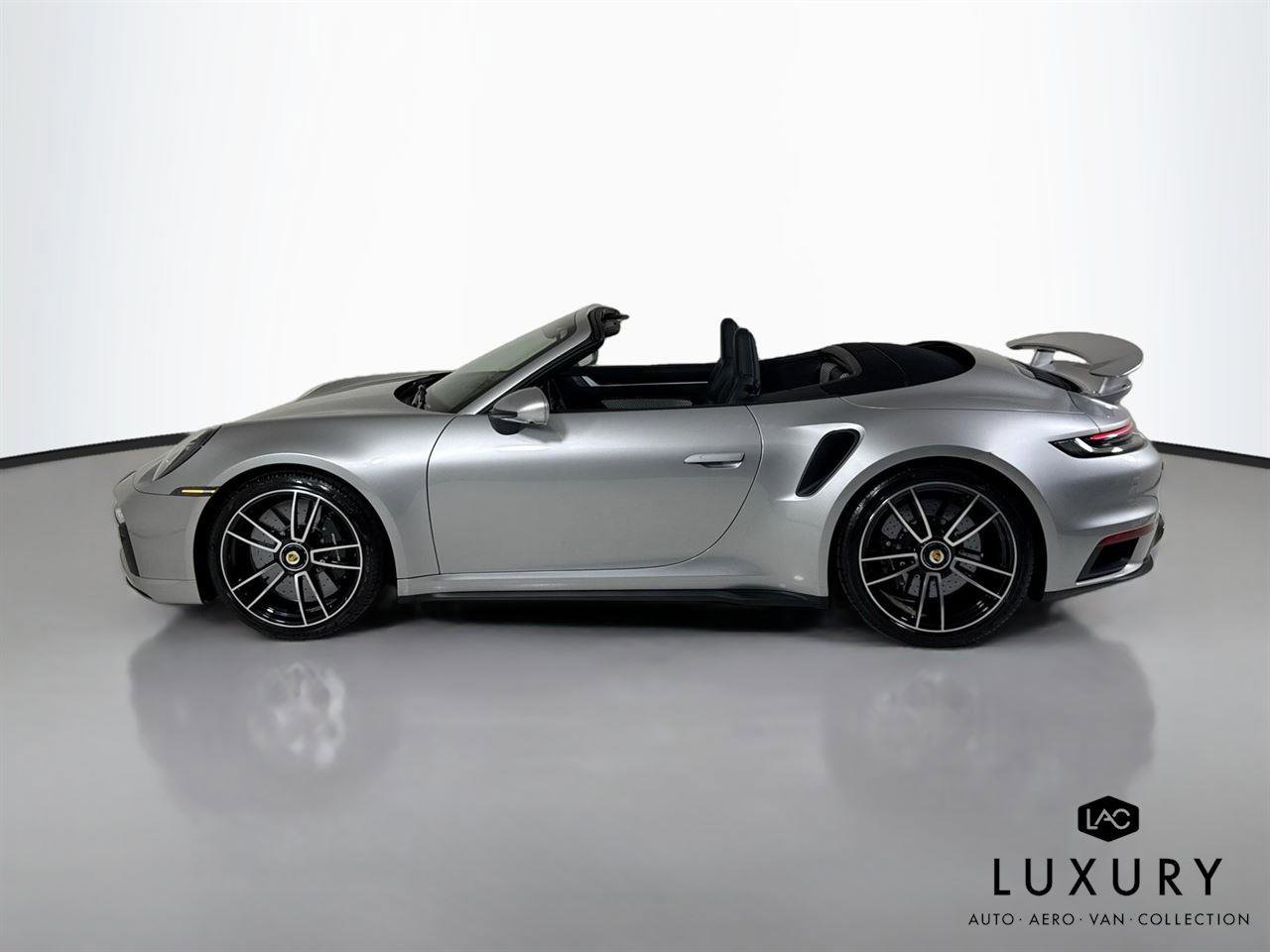 Used 2025 Porsche 911 Turbo S AWD/4WD image 9
