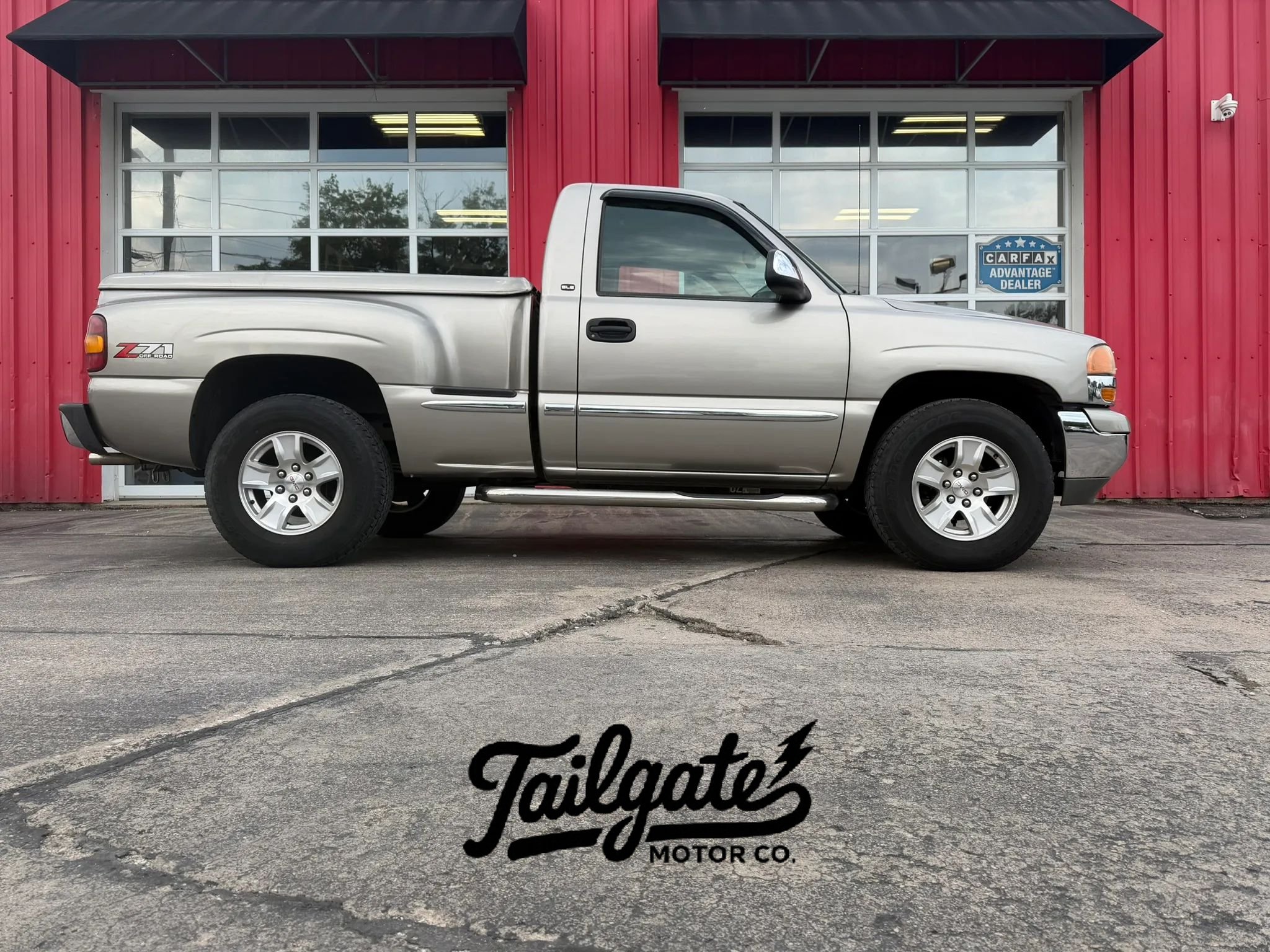 Used 2001 GMC Sierra 1500 SLE w/ Convenience Plus Group AWD/4WD image 1