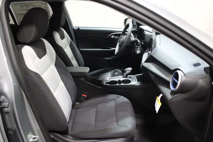 New 2026 Chevrolet Trax LS w/ LS Convenience Package image 21