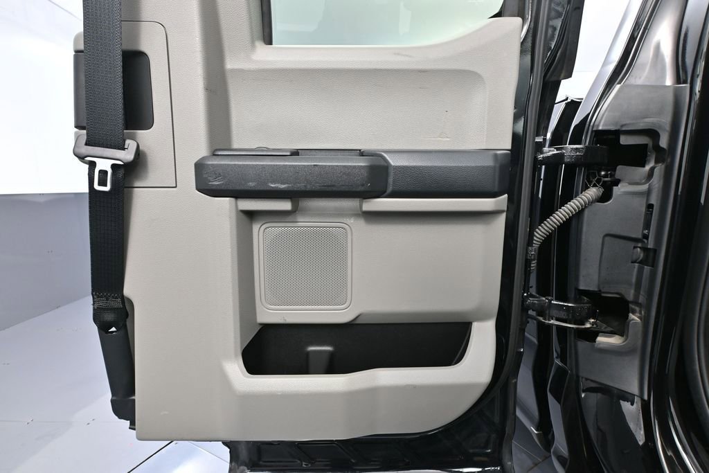 Used 2022 Ford F350 XL w/ Power Equipment Group AWD/4WD image 38