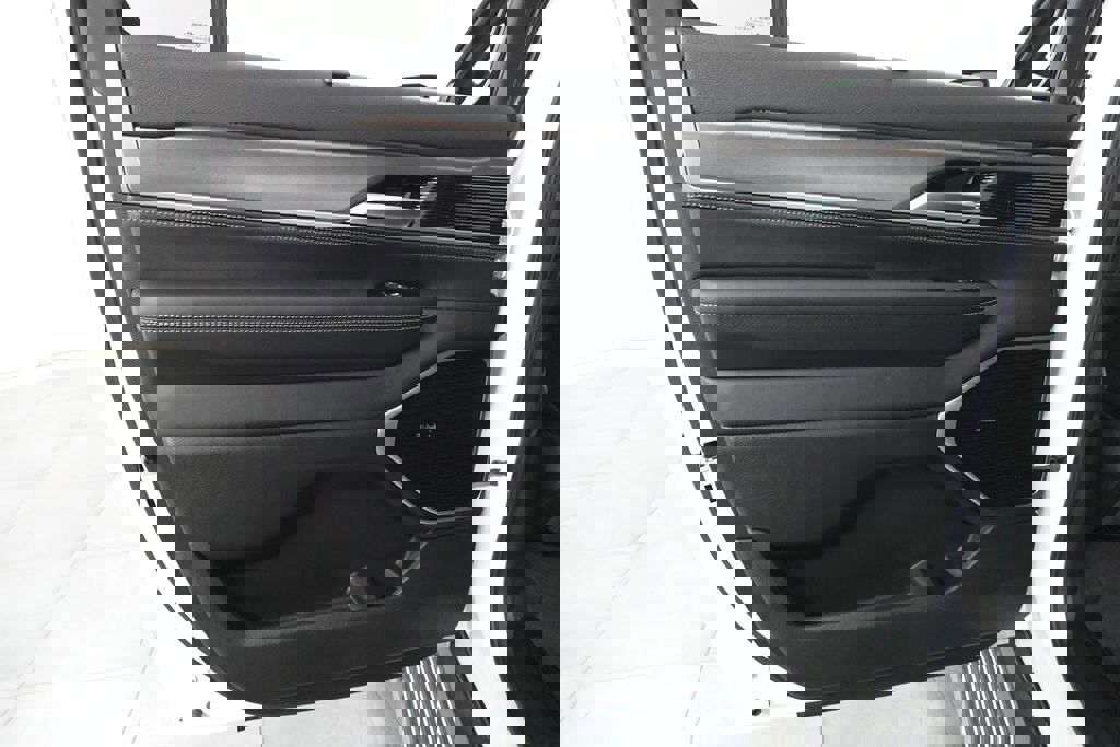 New 2026 Jeep Grand Wagoneer L Limited image 26