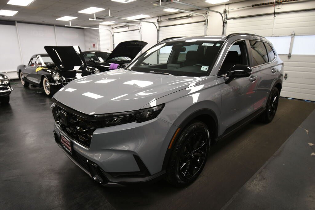 Used 2024 Honda CR-V Sport image 3
