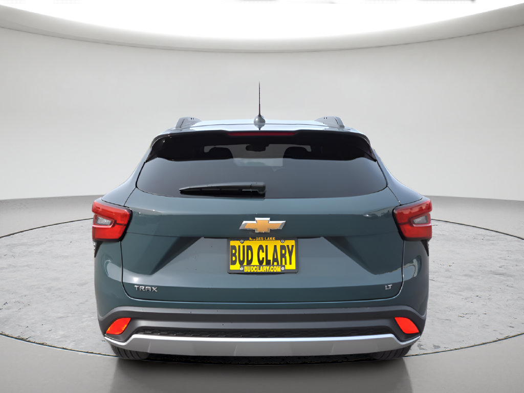 New 2026 Chevrolet Trax LT w/ LT Convenience Package FWD image 6