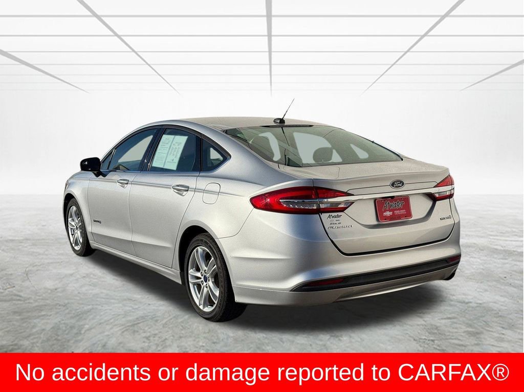 Used 2018 Ford Fusion S image 4