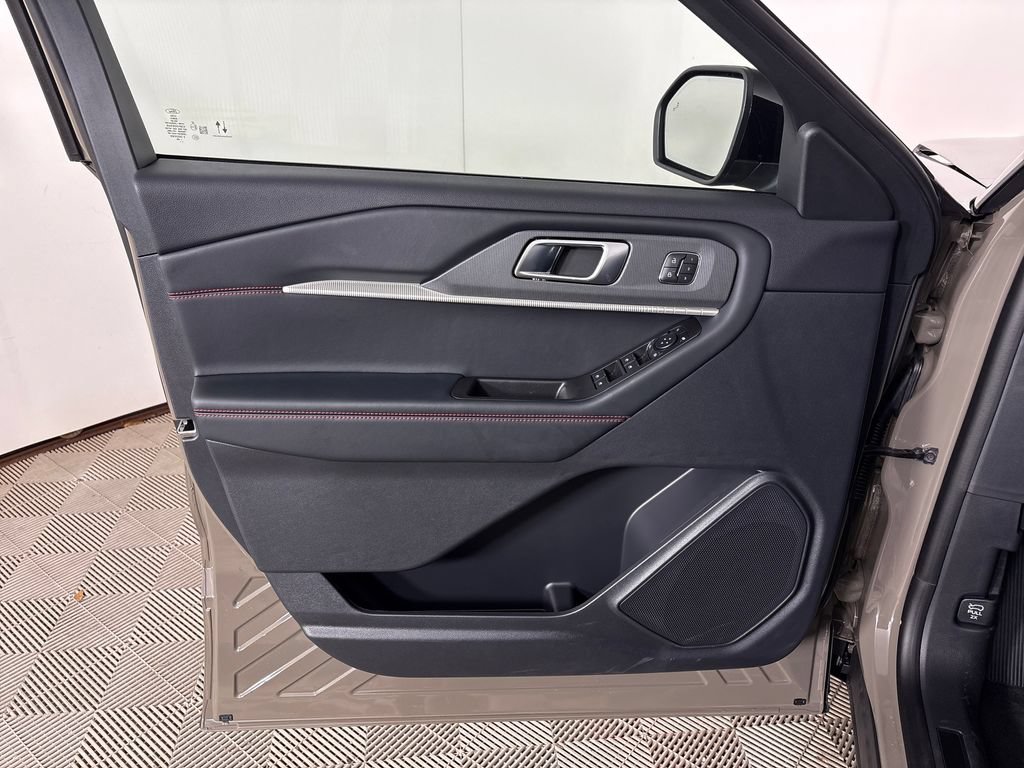 New 2027 Ford Explorer ST RWD image 17