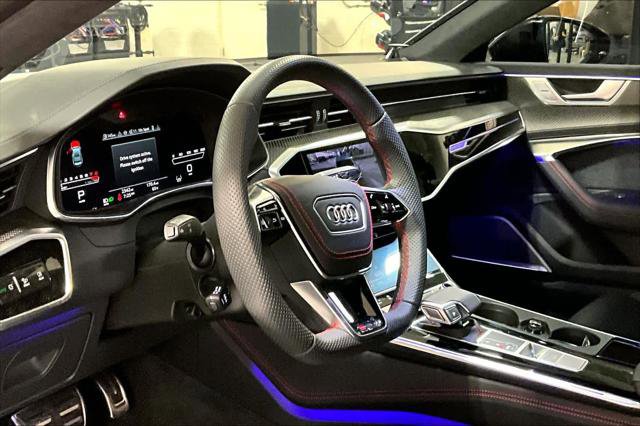 Used 2025 Audi RS 7 Performance w/ Matte Carbon Package AWD/4WD image 16