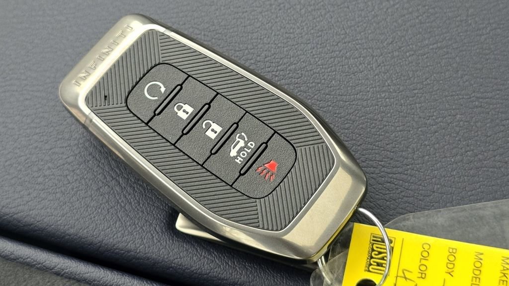 New 2026 INFINITI QX80 4WD image 35