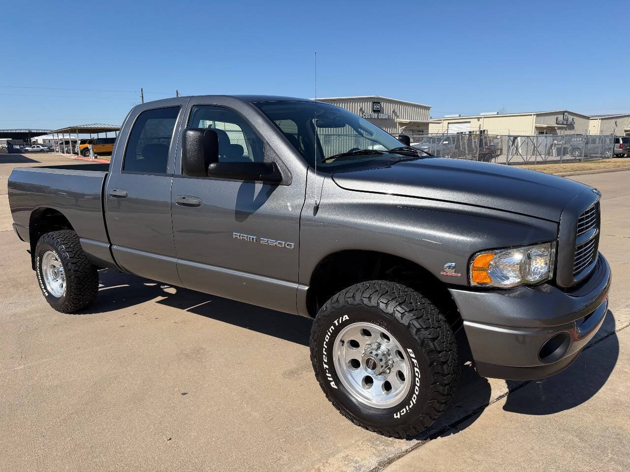 Used 2004 Dodge Ram 2500 Truck SLT w/ Trailer Tow Group AWD/4WD image 1