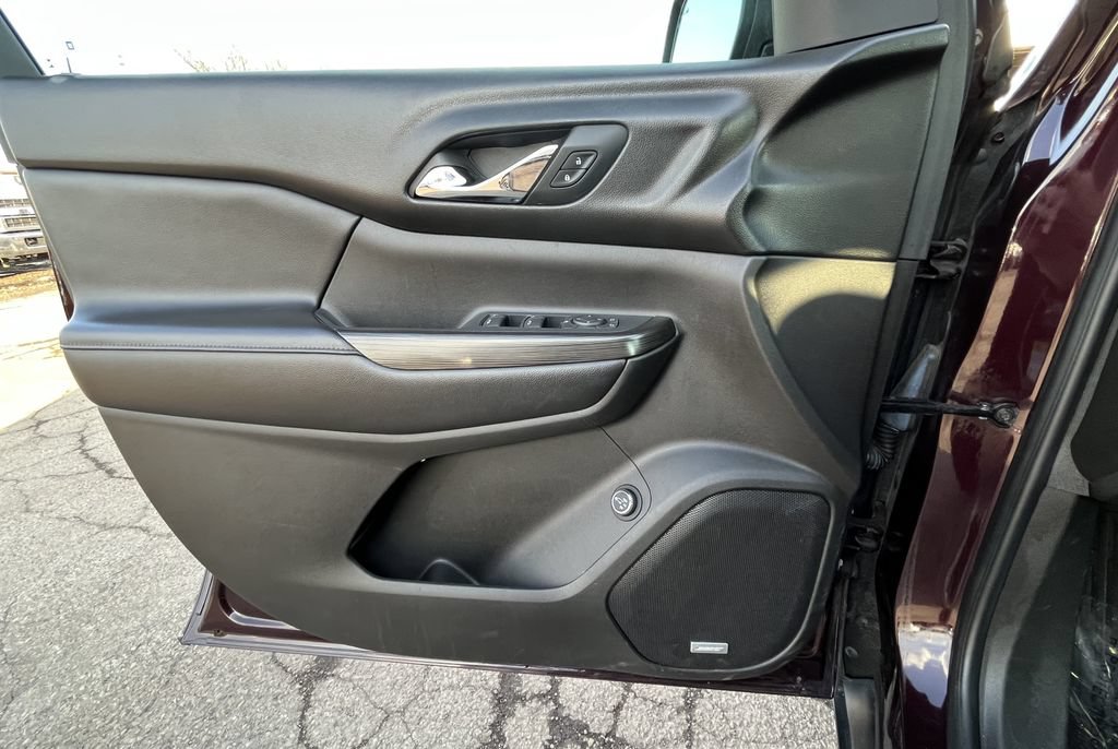 Certified 2018 GMC Acadia SLT AWD/4WD image 9